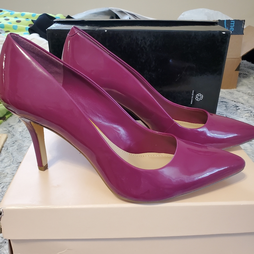 BCBGeneration patent pumps.  Size 8.5.  Heel height 3.5".